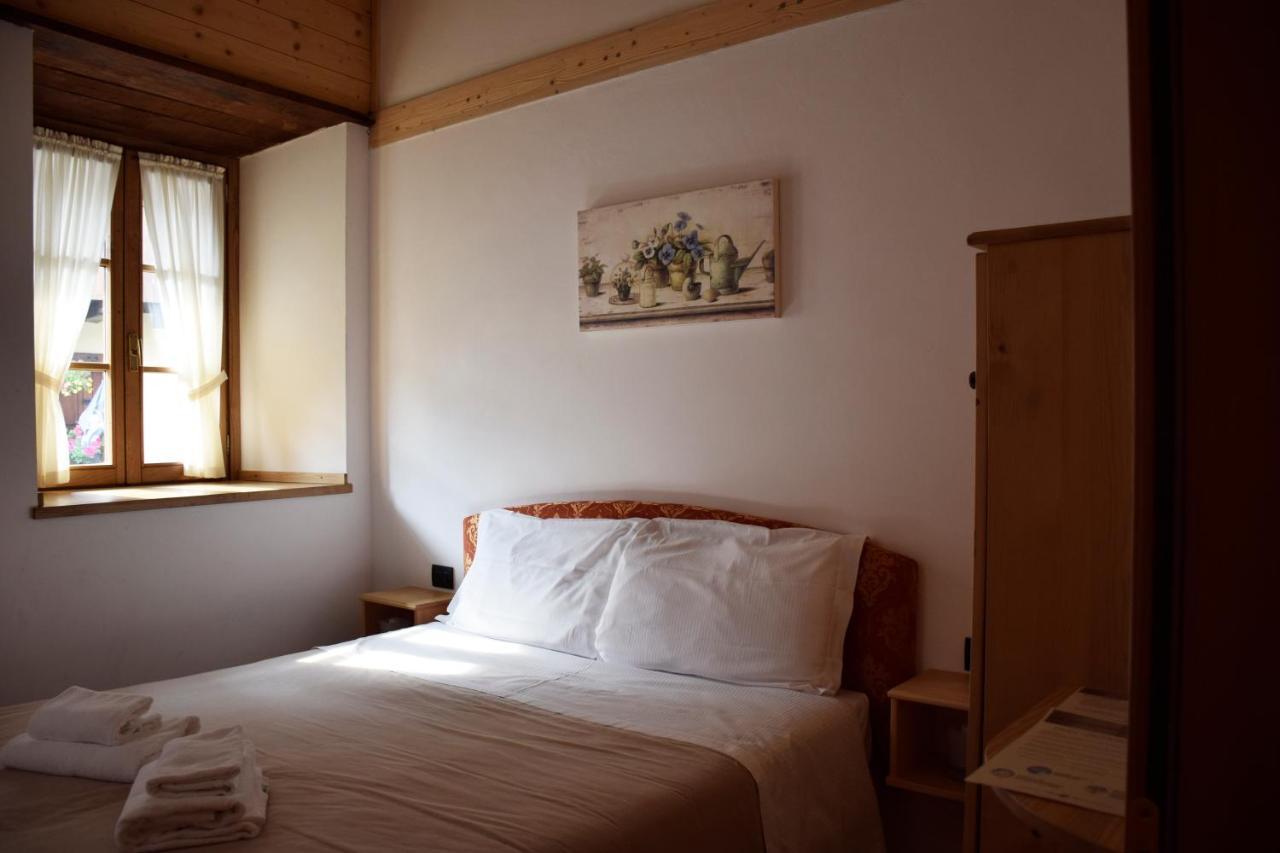 La Tana Del Tasso Rooms&Breakfast Camerata Cornello Ngoại thất bức ảnh