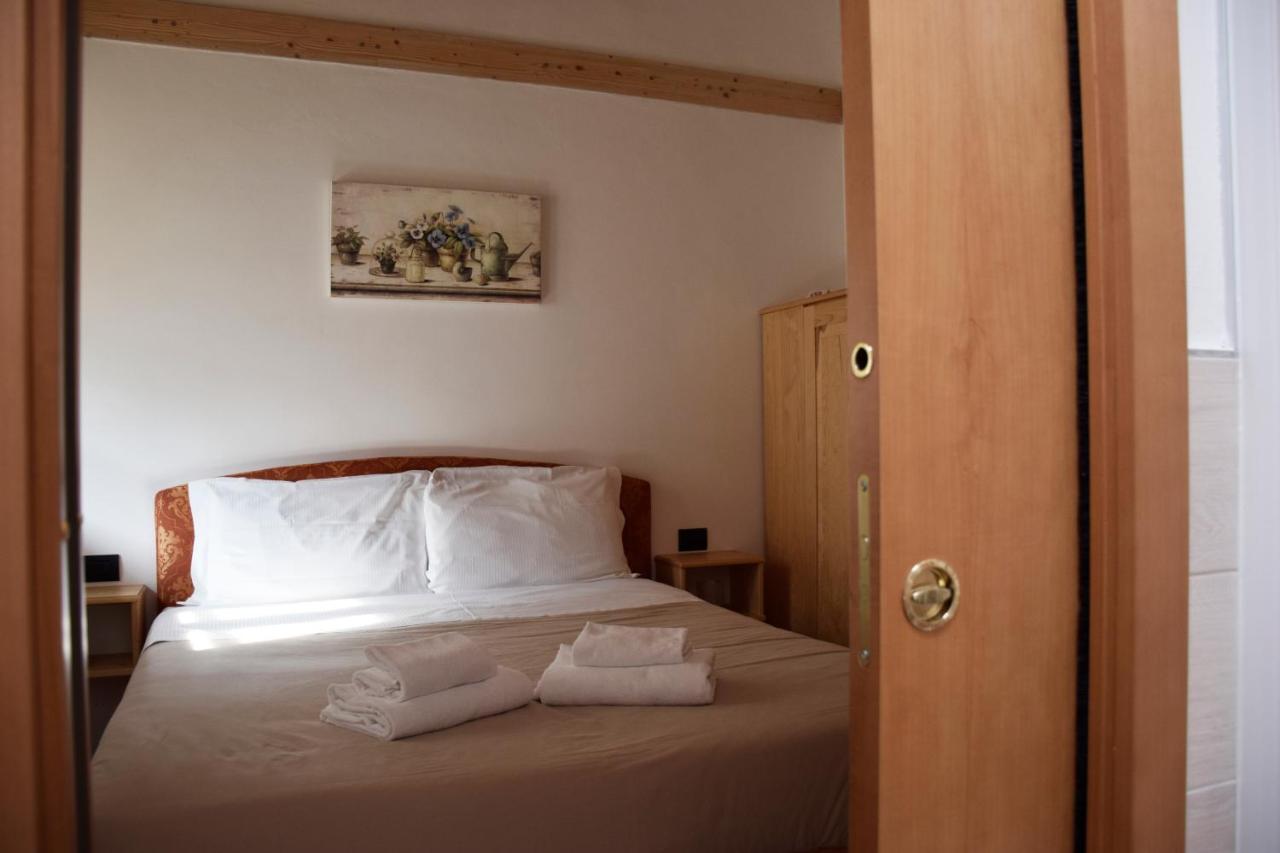 La Tana Del Tasso Rooms&Breakfast Camerata Cornello Ngoại thất bức ảnh